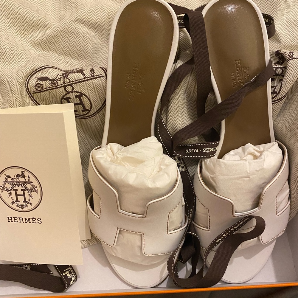 New. Never used 🥰 with receipt